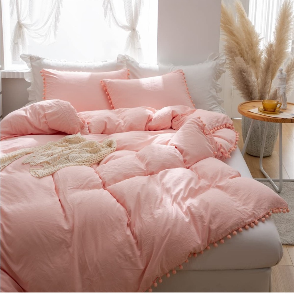 - - New Pink   Pom Pom Fringe Duvet Cover Set
